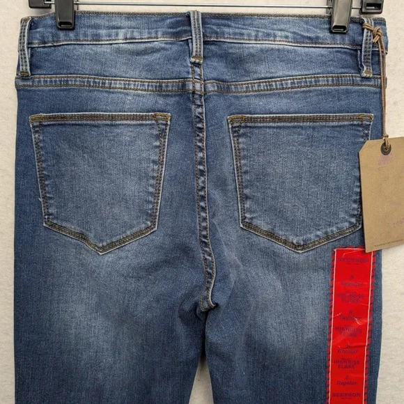 NWT Stetson High Rise Flare Jeans Womens 8 Reg Blue Denim Stretch 11-054-0921 - Picture 6 of 16